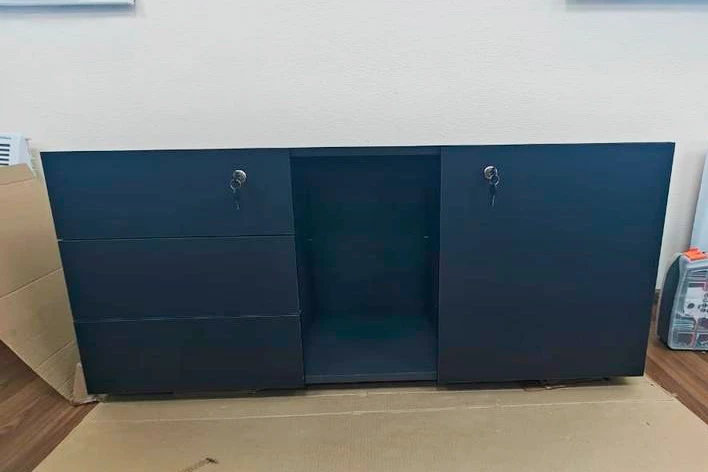 Греденция (открывание за бок фасада) CRU.GR-1 Ультраматт Cross фото в интерьере 1